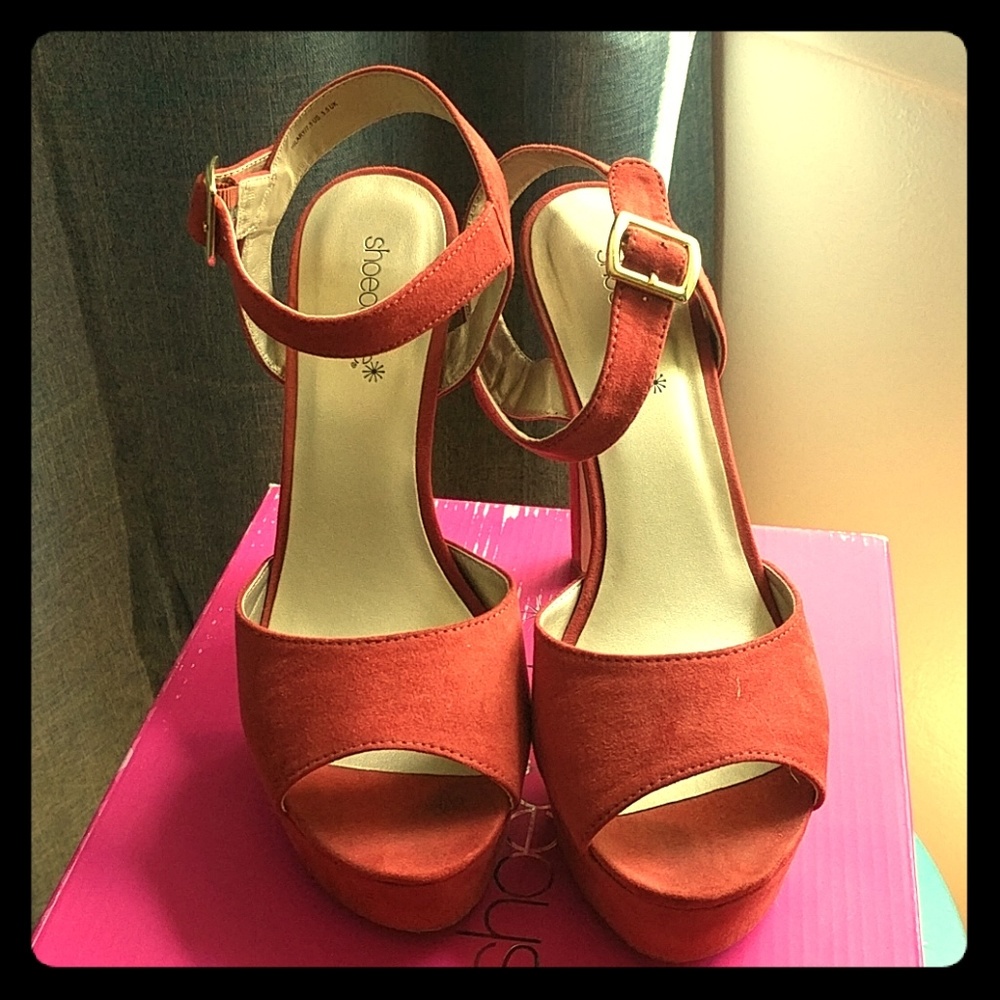Hilary Platform Heels